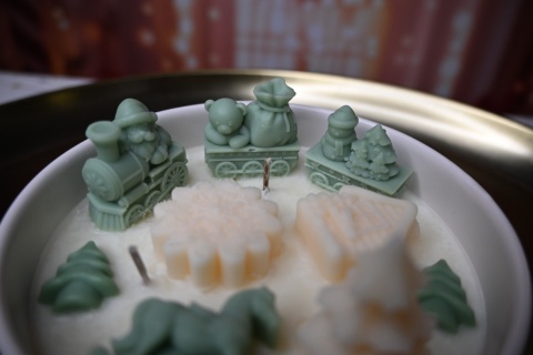 Świeca sojowa Świąteczna lokomotywa zielona