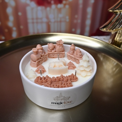 Świeca sojowa Świąteczna lokomotywa beżowa