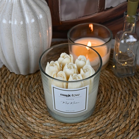 Świeca sojowa duże tulipany białe