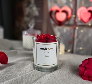 Świeca sojowa małe czerwone tulipany