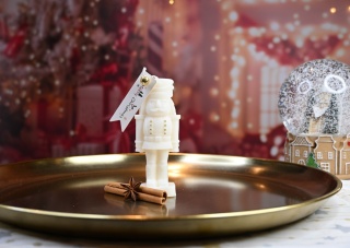 Świeca sojowa wolnostojąca dziadek do orzechów