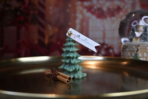 Zielona choinka świeca wolnostojąca